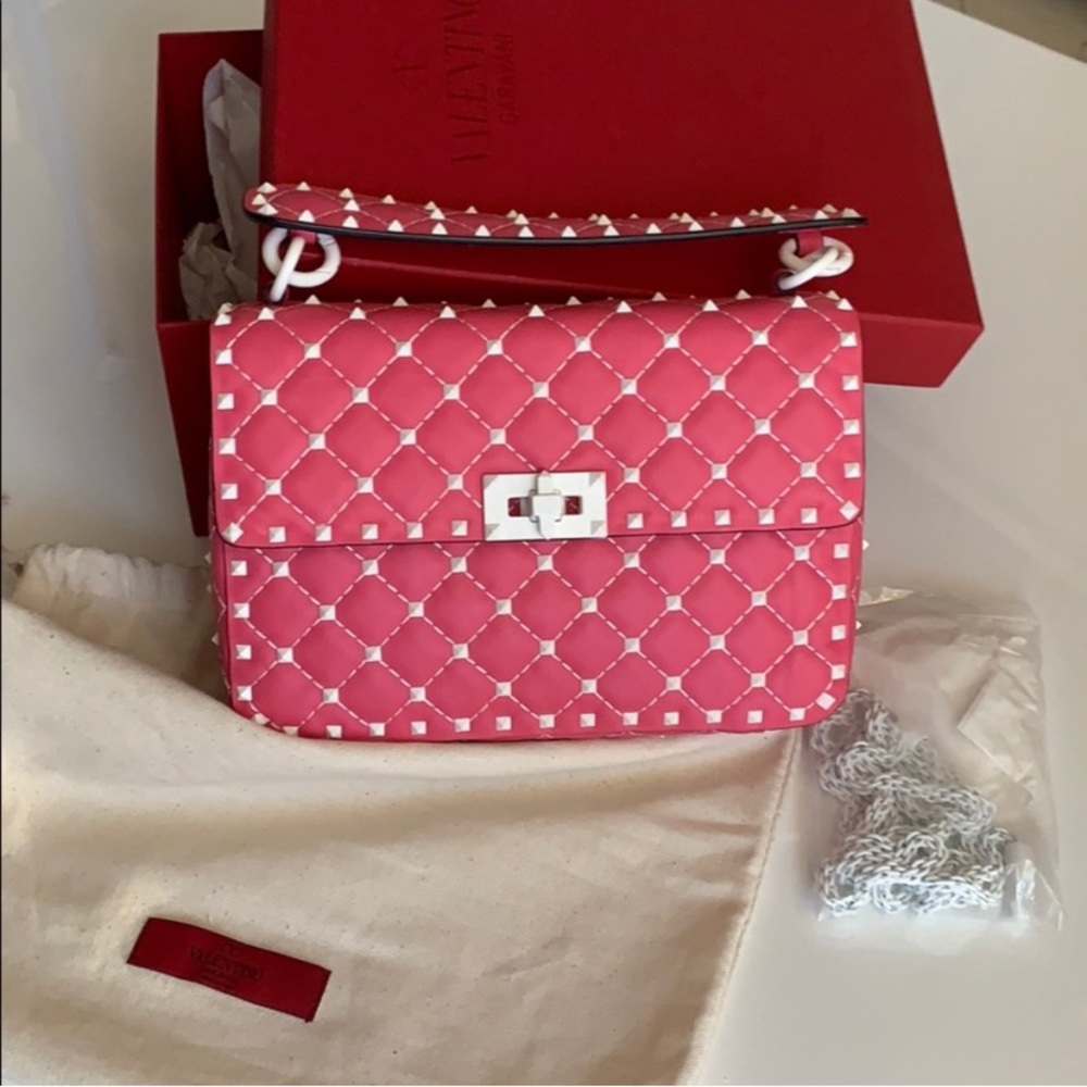 Valentino ❤️❤️Rockstud spike Purse in Medium - Picture 1 of 7
